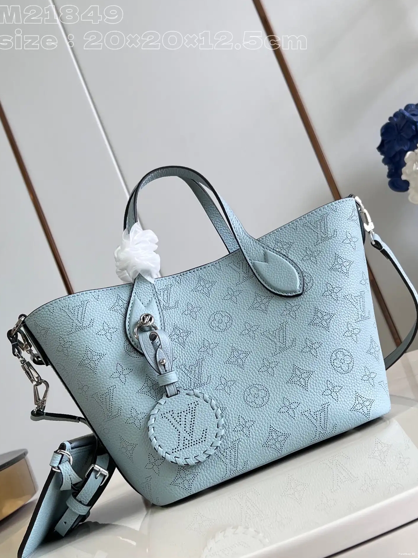 First bag ru LOUIS VUITTON PM BLOSSOM 0519